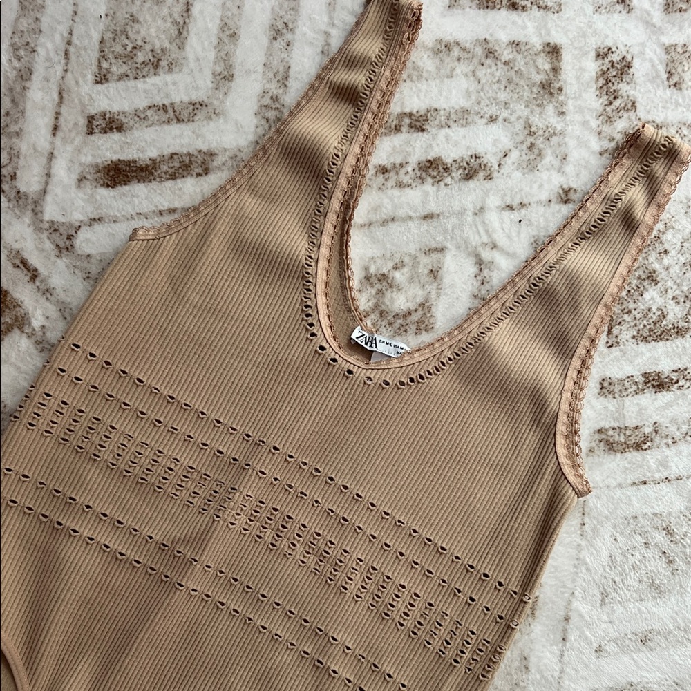 Zara Woman’s tan bodysuit